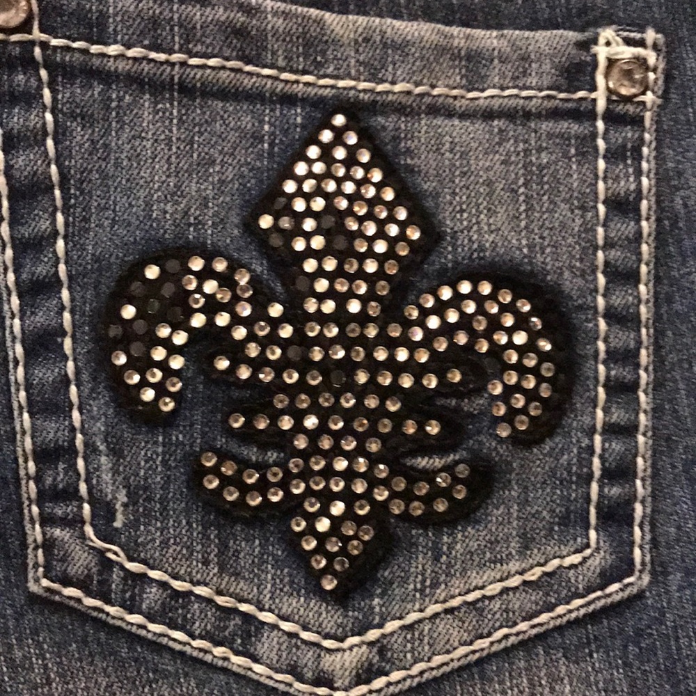 🔥 Red Rivet Jeans - Picture 5 of 7